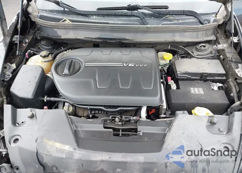 2016 Jeep Cherokee Latitude из США, поврежденный, VIN 1C4PJMCS0GW334438